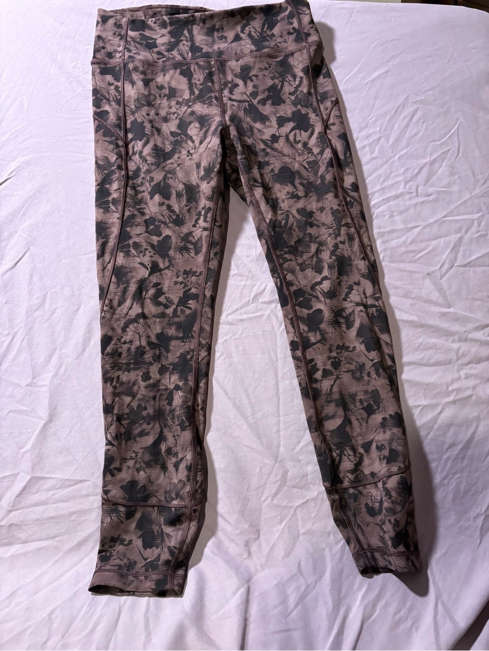 lululemon athletica Taupe and Black Floral-Print Leggings